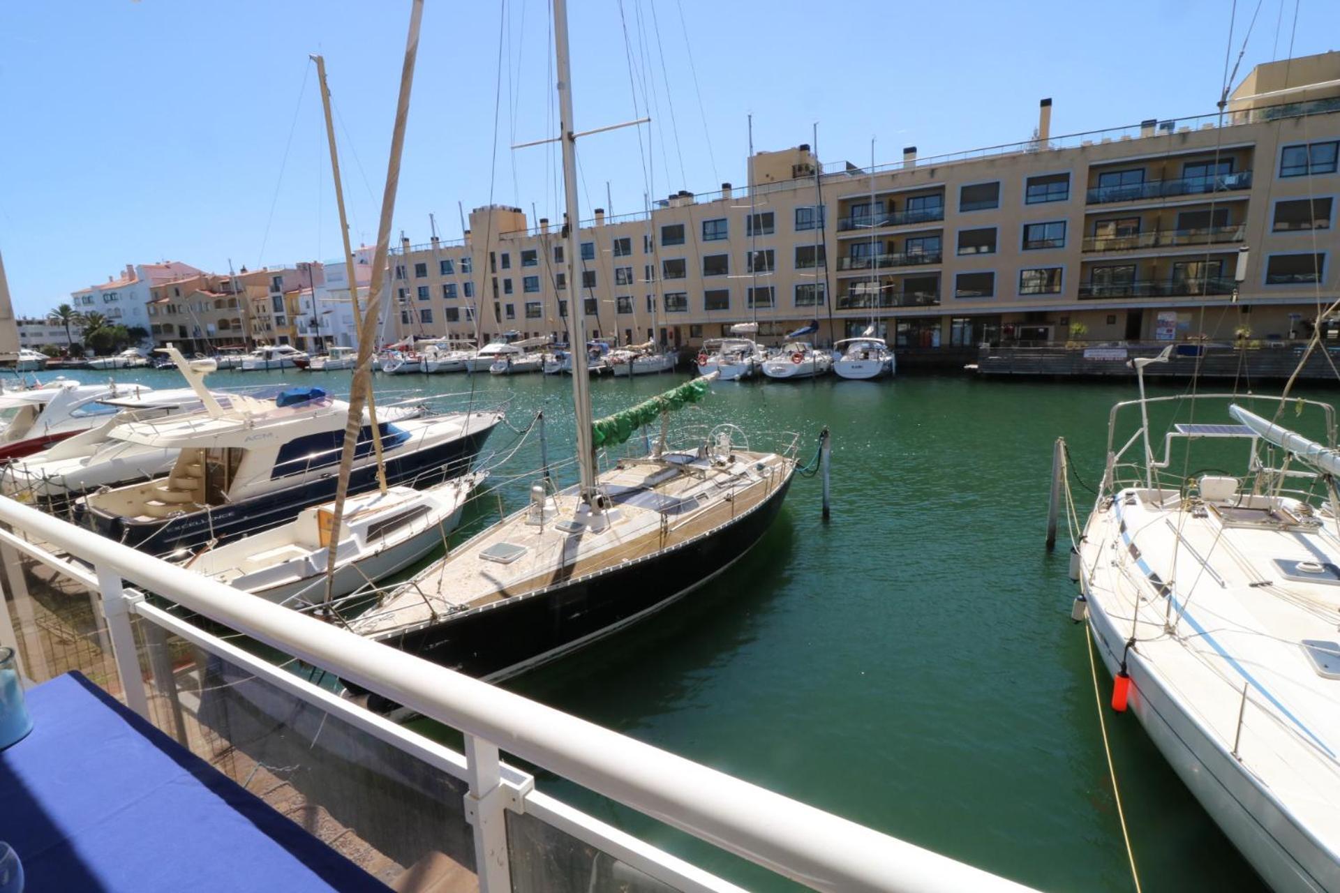 Apartment Port Moxo Empuriabrava